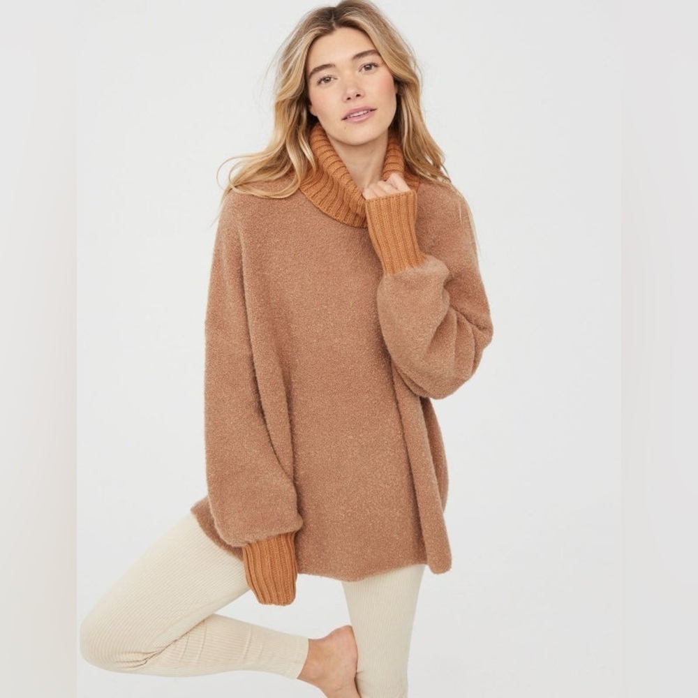 Offline by Aerie chillside turtleneck sweater size XXS oversized fit
